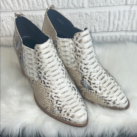 Report Women's Snakeskin Print Ankle Boots - Picture 1 of 4